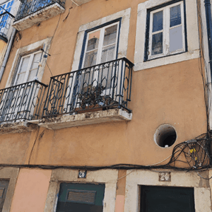 Prédio com 4 andares Santa Catarina Lisboa